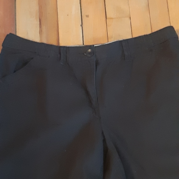 🍉 Reitmans women's short size 15 GUC black 100% cotton breathable no stretch - Picture 9 of 12